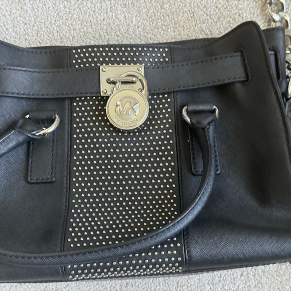 Matching Michael Kors purse and wallet - Picture 10 of 11